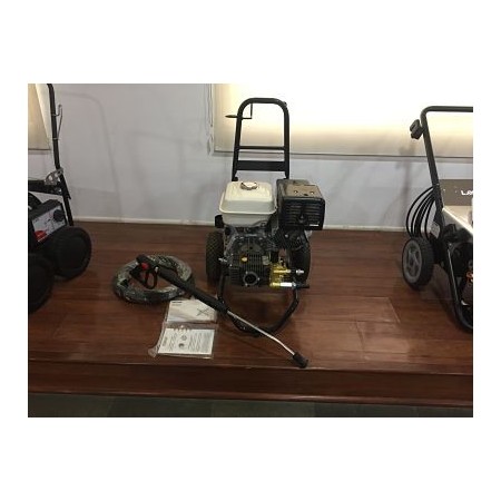 HIDROLAVADORA COMET KDX2 15/200 AUTONOMA A GASOLINA CONMOTOR HONDA 2