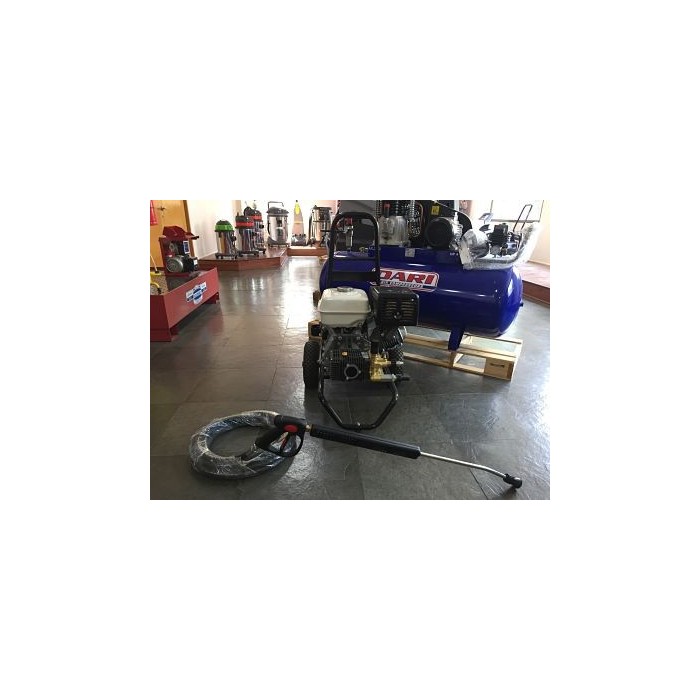 HIDROLAVADORA COMET KDX2 12/140 AUTONOMA CON MOTOR HONDA A GASOLINA HIDROLAVADORA COMET KDX2 12/140 AUTONOMA CON MOTOR HONDA A GASOLINA